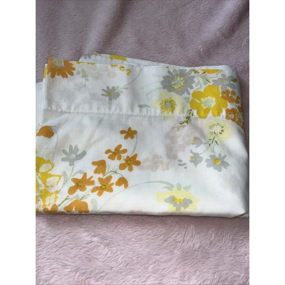 Vtg Pair Of Pillowcases Sears Roebuck Perma Prest‎ Muslim Floral Flower Yellow